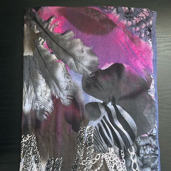 Scarf/wrap - Picture 3 of 5